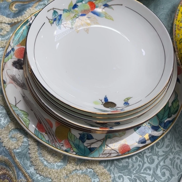 瓷片荔枝十寸二个盘六个微瑕