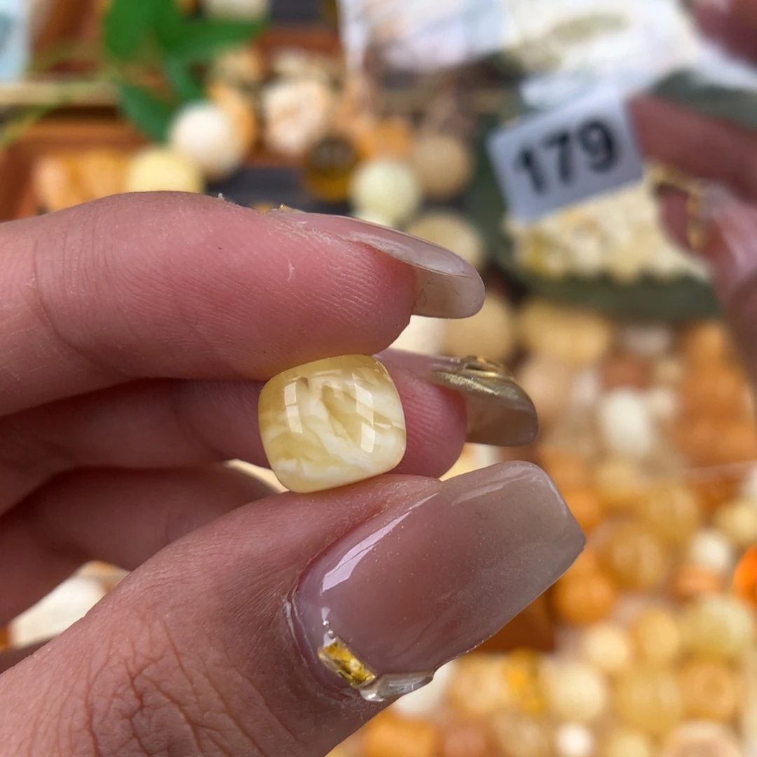 琥珀珠宝奇石未镶嵌1.0