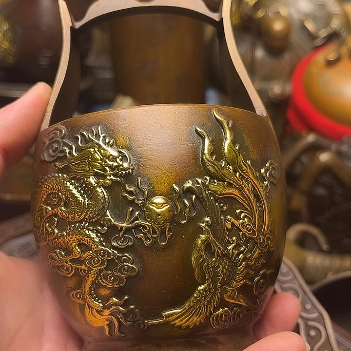 精美铜器批发档口