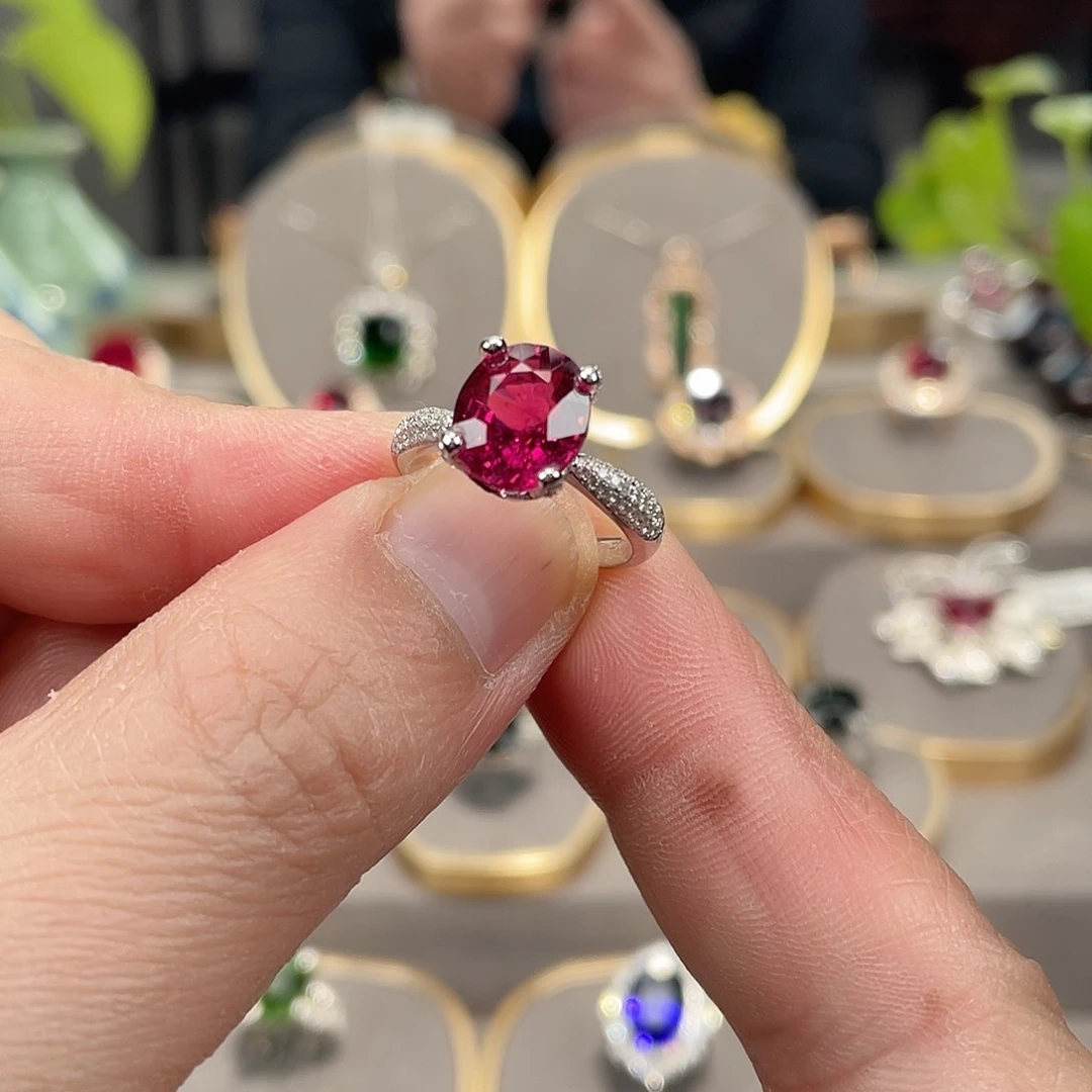 碧玺戒指18K金镶嵌3.6ct