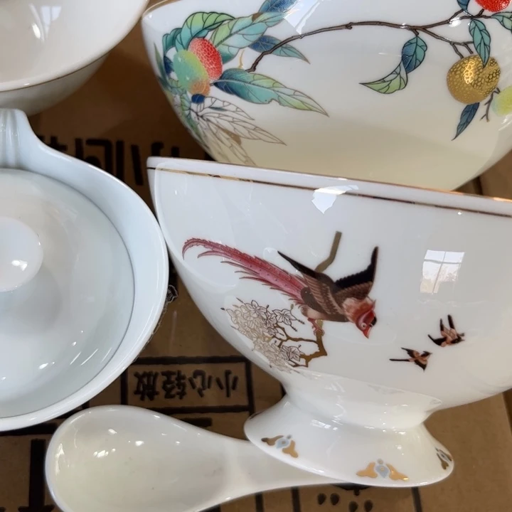 瓷片混搭六寸面碗两个微瑕