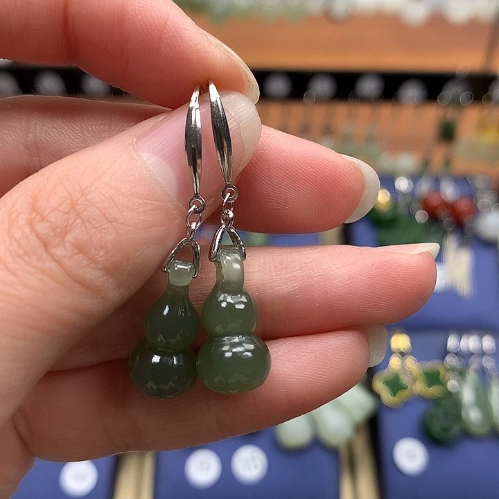 和田玉银S925镶嵌耳饰葫芦18左右湖水绿