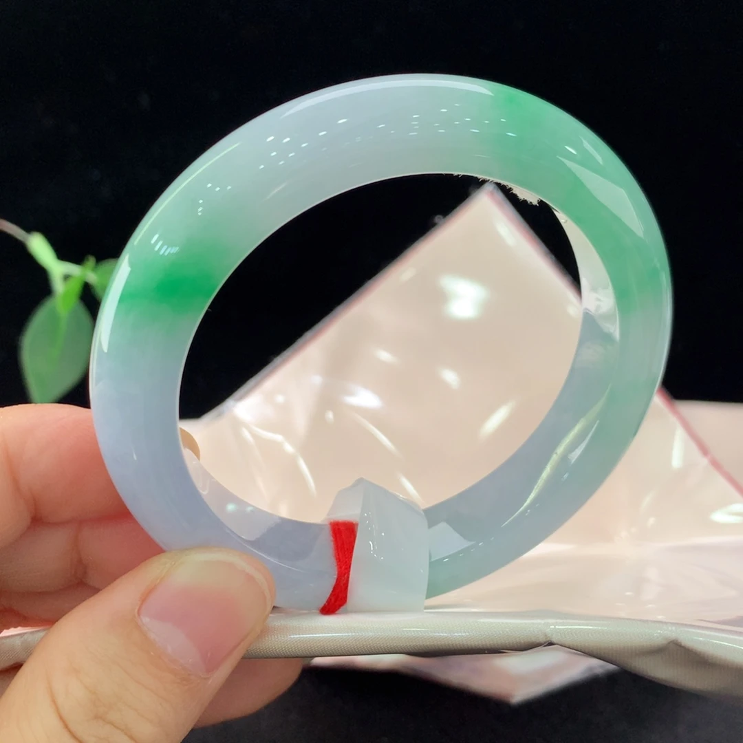 翡翠未镶嵌手镯0478