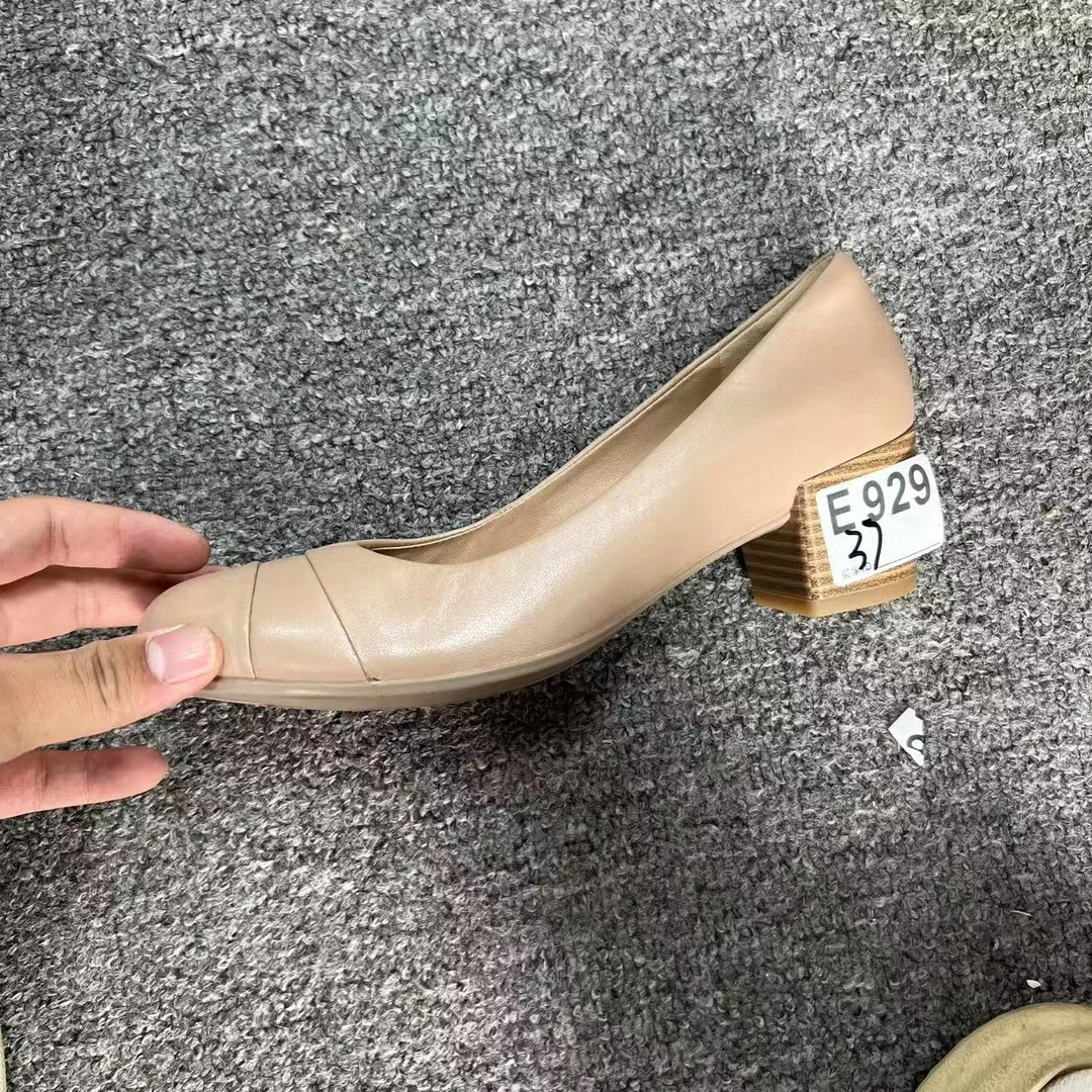 3号-上新款男女高端户外休闲鞋 E929