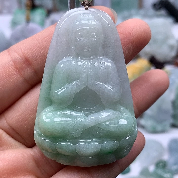翡翠未镶嵌颈饰大日如来福利卡厚11+