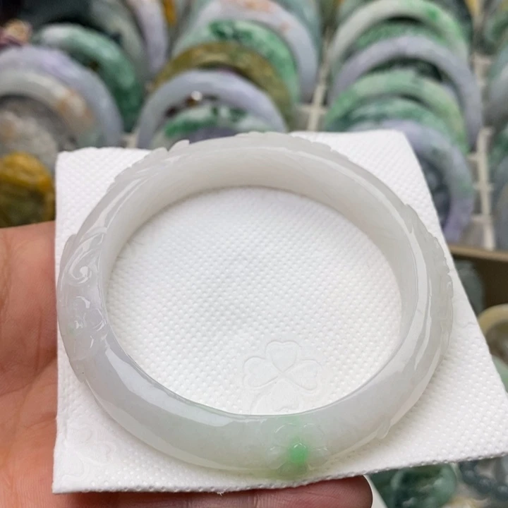 翡翠未镶嵌手镯58.7圈