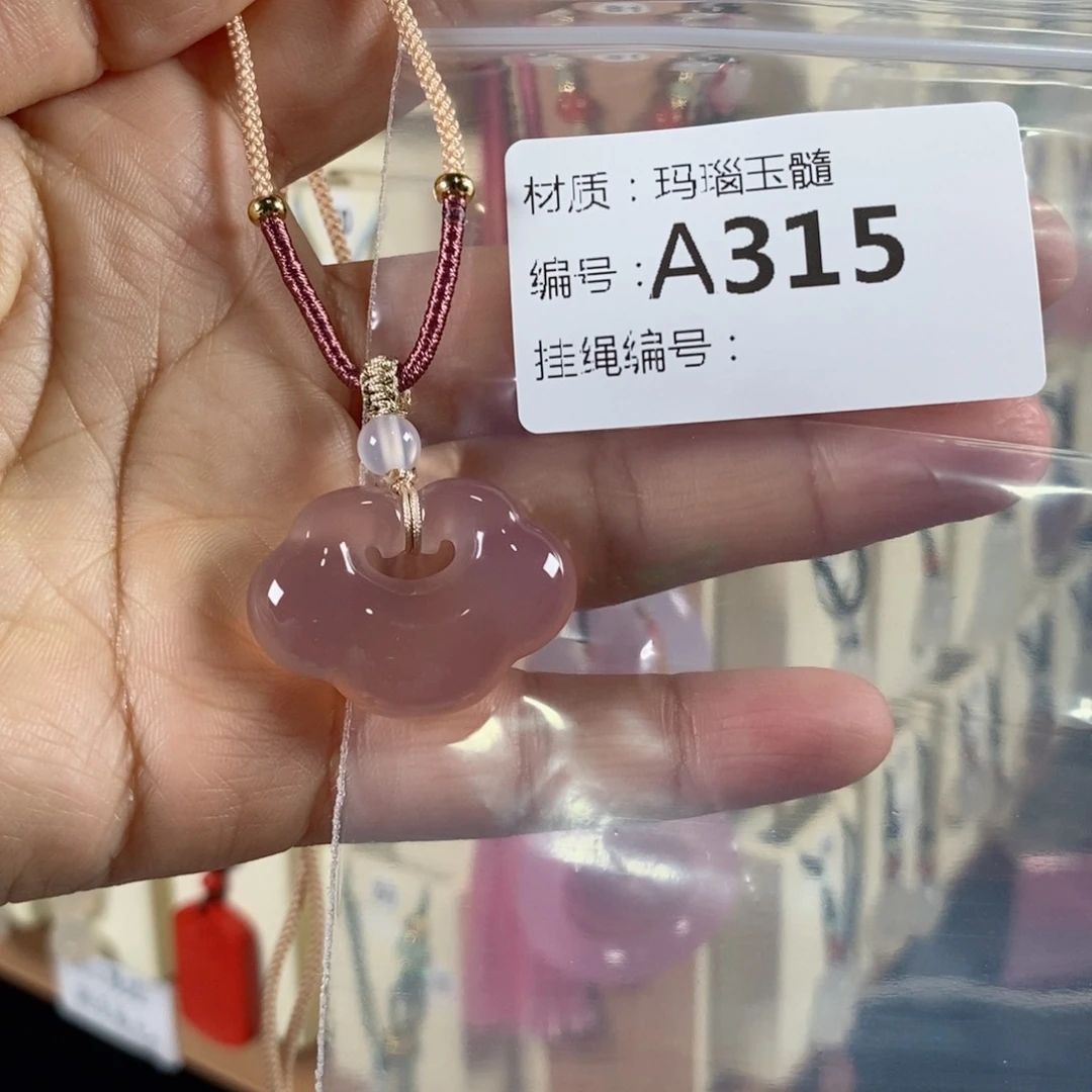 水晶颈饰未镶嵌日***.