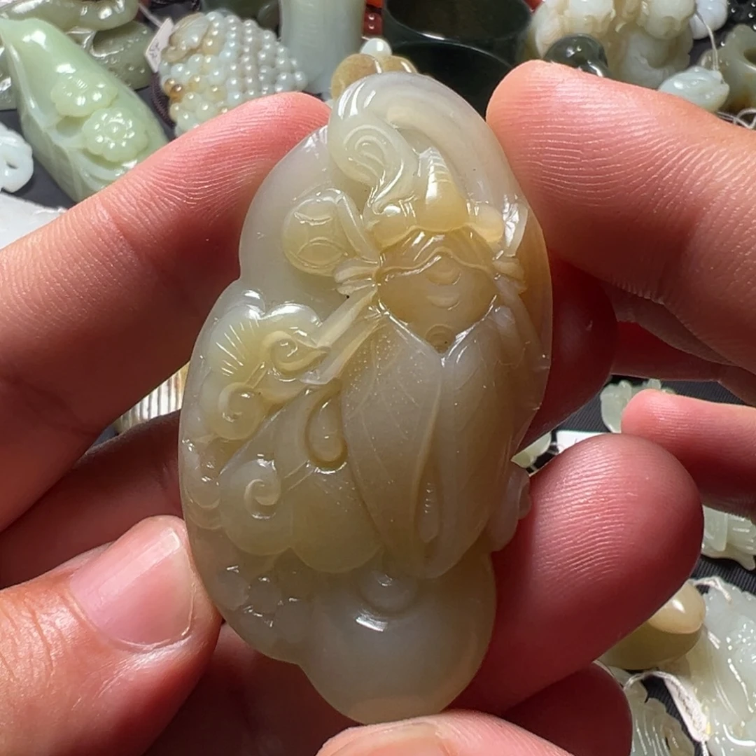 和田玉（糖玉）未镶嵌颈饰