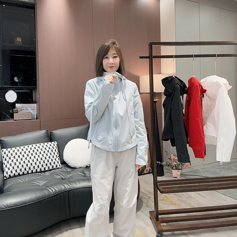 收腰连帽拉链短款外套女春夏新款修身显瘦防晒服上衣薄外套开衫潮