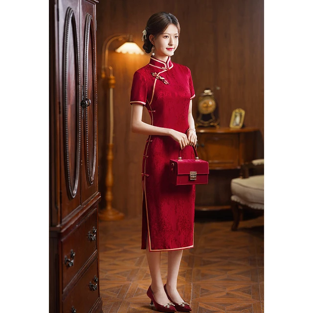 妈妈中式2025婆婆礼服款年轻装改良旗袍结婚夏季新款红色新喜婚宴