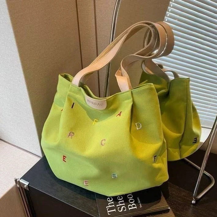 大容量帆布包女2025新款刺绣字母手提袋清新学生单肩托特休闲百搭