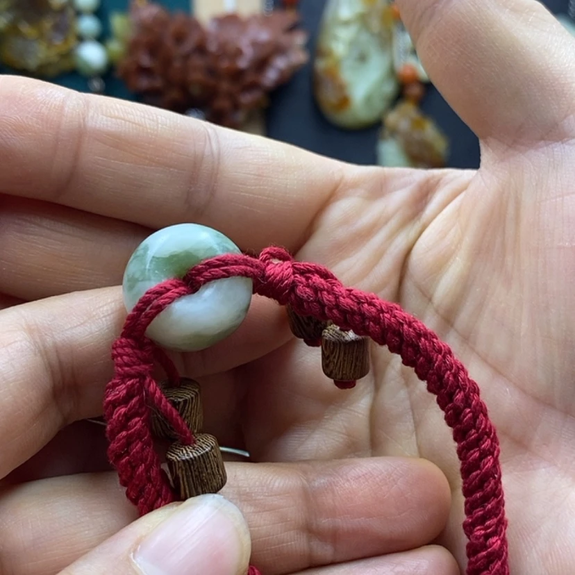 【闪购商品】蛇纹石玉手牌未镶嵌