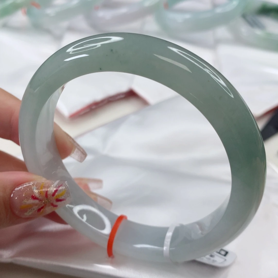 翡翠手镯未镶嵌61圈口冰胶半山半水（推荐收）