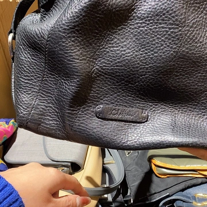 L***n中古香水套装项链手链现货锆石（处理）