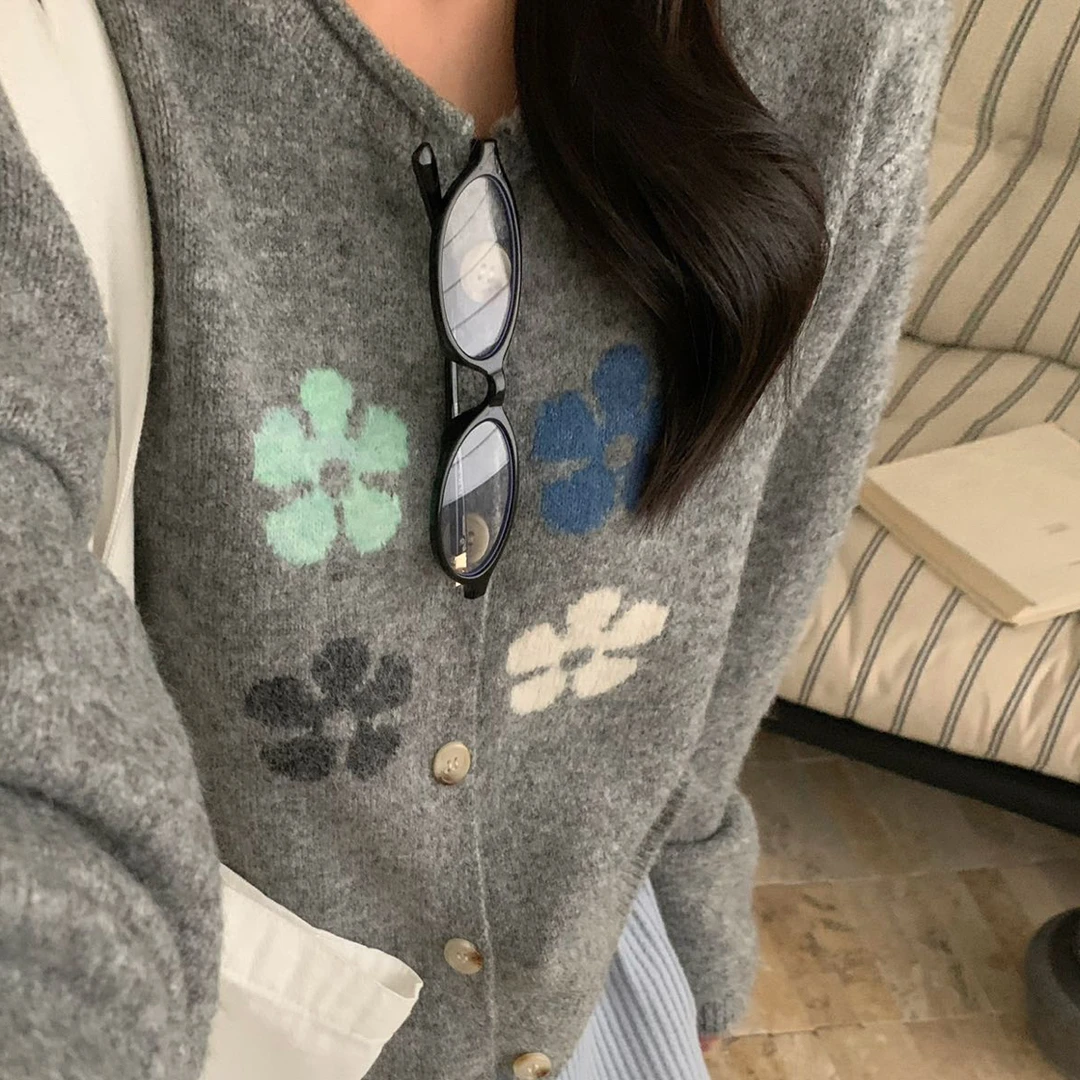 韩系复古花朵针织开衫女秋冬新款宽松设计感软糯毛衣外套#93