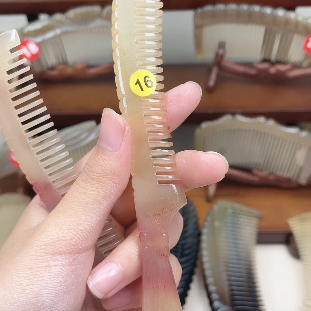 纯手工制作的牛角梳16.威*