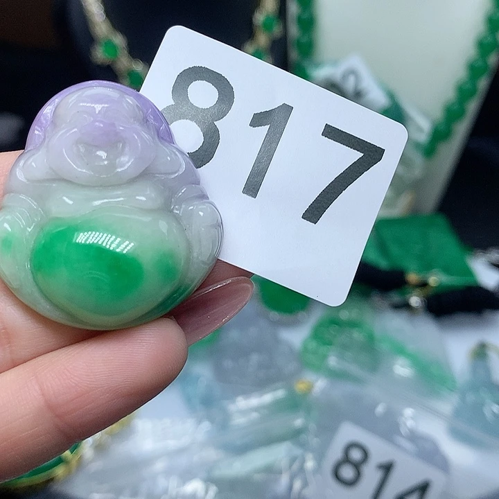 翡翠吊坠(赠链)未镶嵌