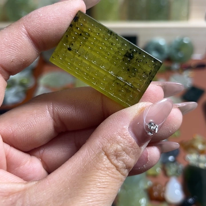 蛇纹石玉合金颈饰