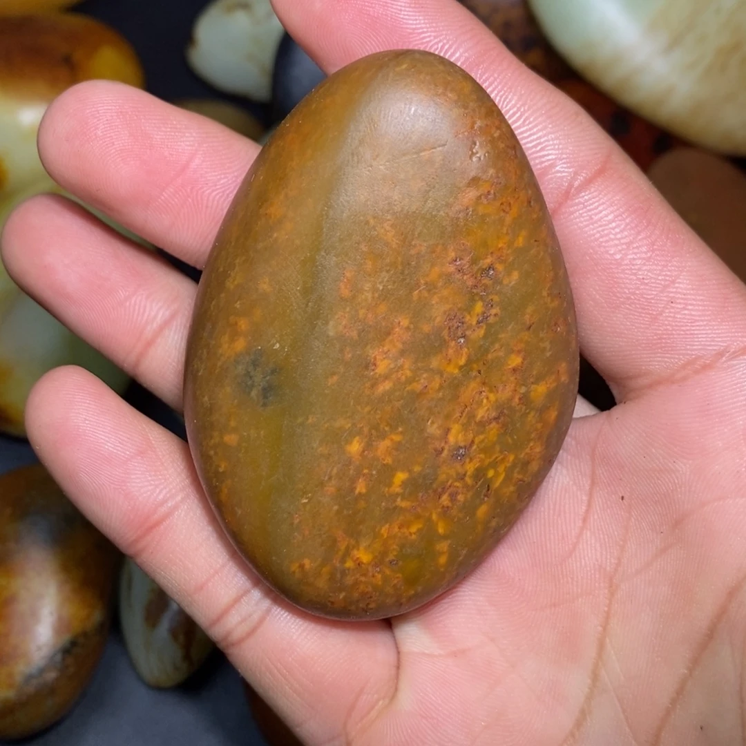 和田玉未镶嵌珠宝奇石