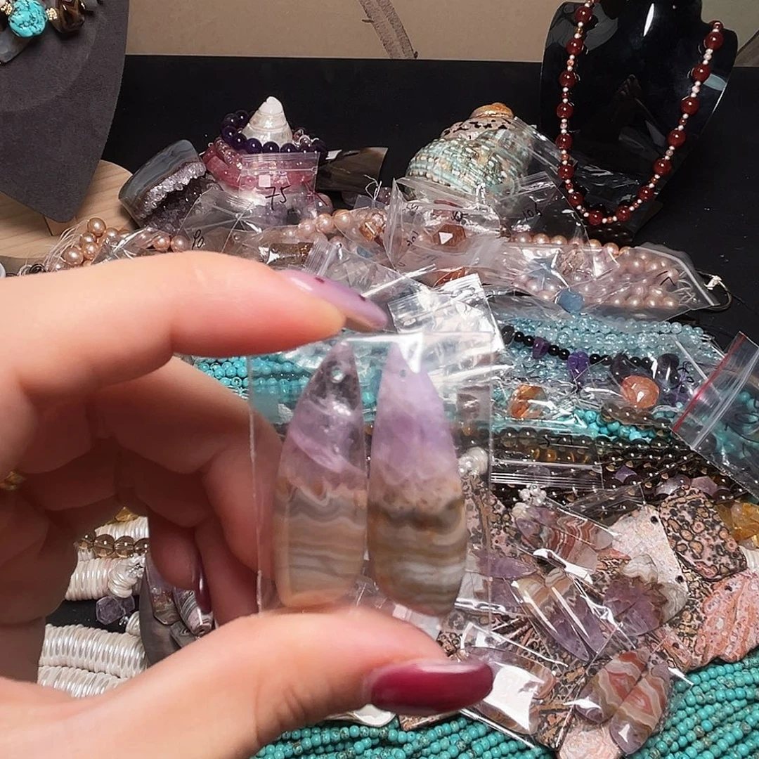 玛瑙/玉髓足银镶嵌珠宝半成品E586。天然极光玛瑙一对