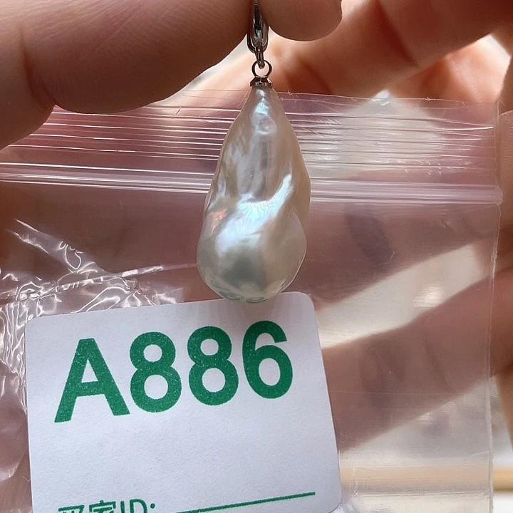 未镶嵌天然珍珠。  漏 漏 漏淡水珍珠