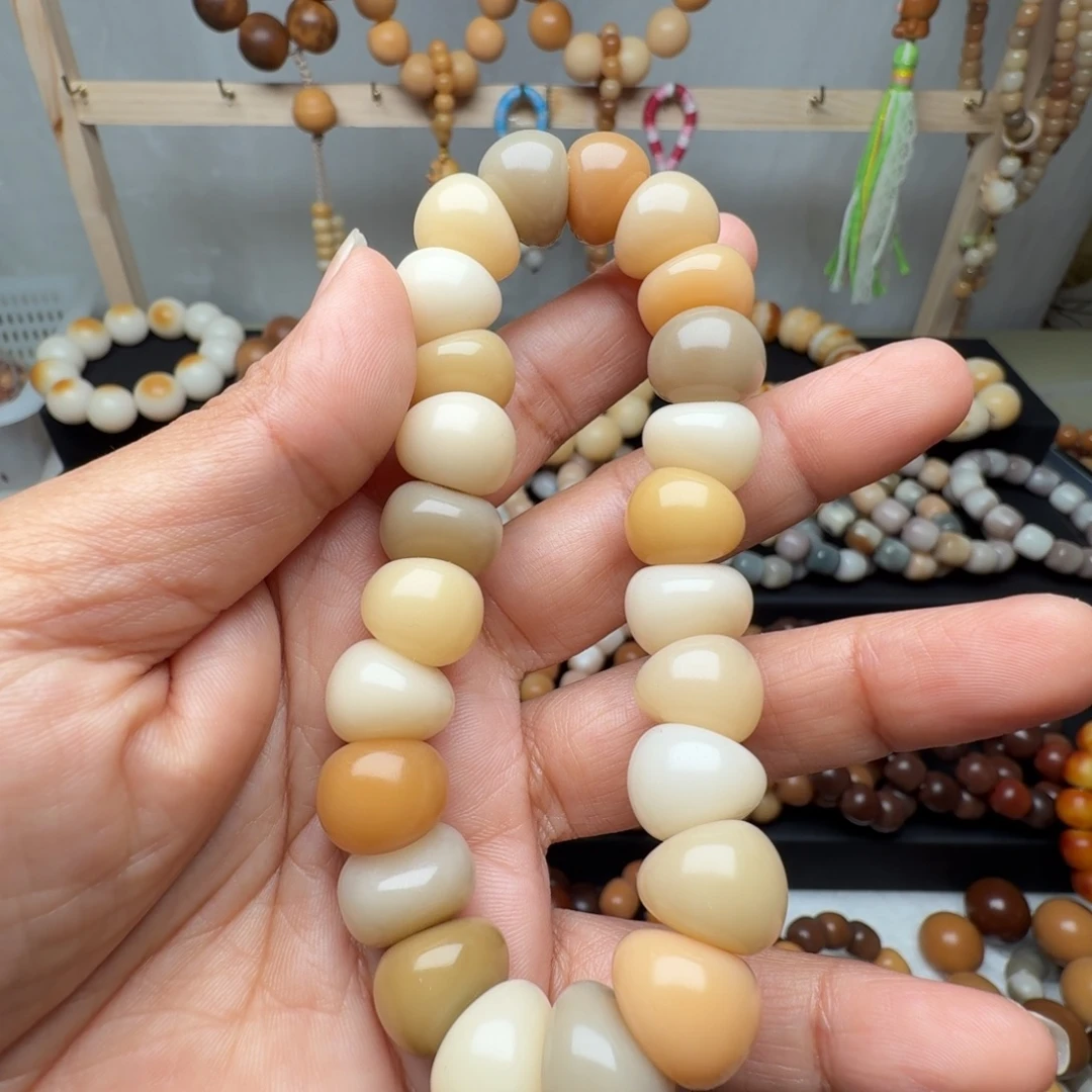 从***从手串菩提根/象牙果卡13+蒜瓣