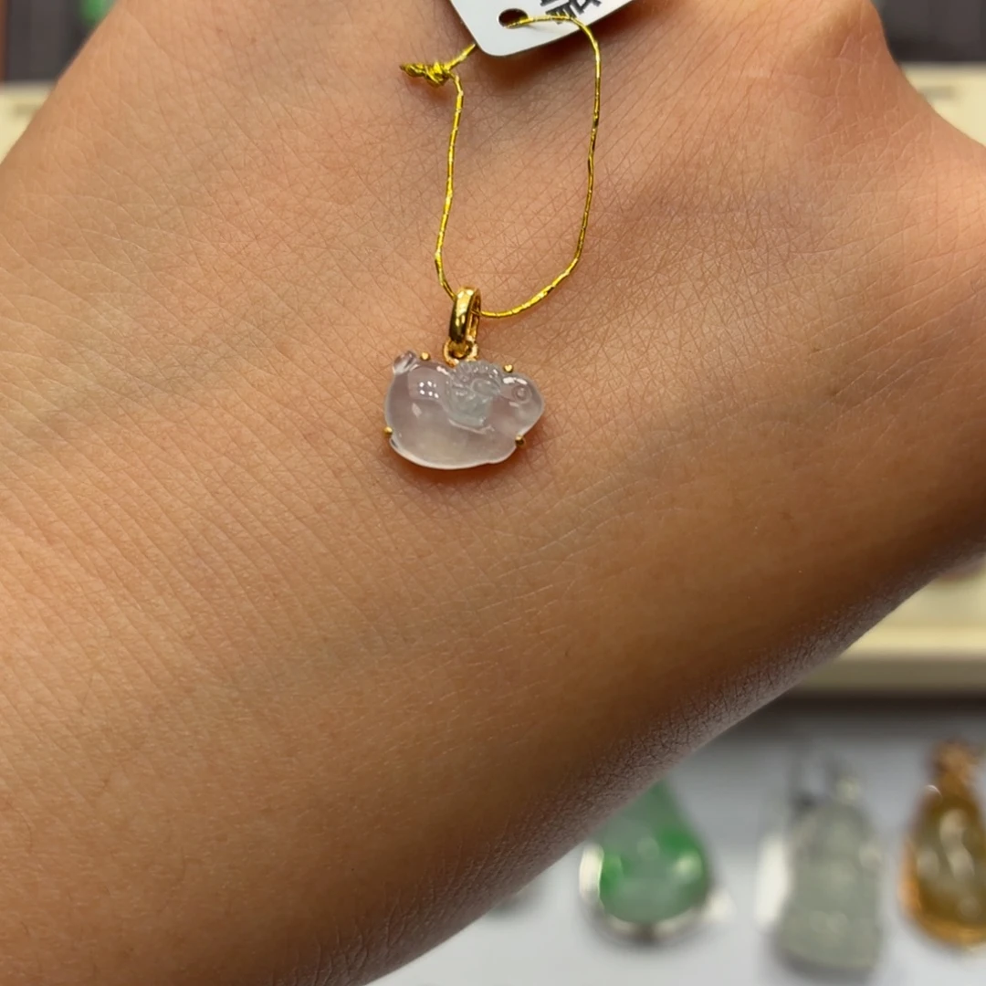 翡翠18K金镶嵌颈饰