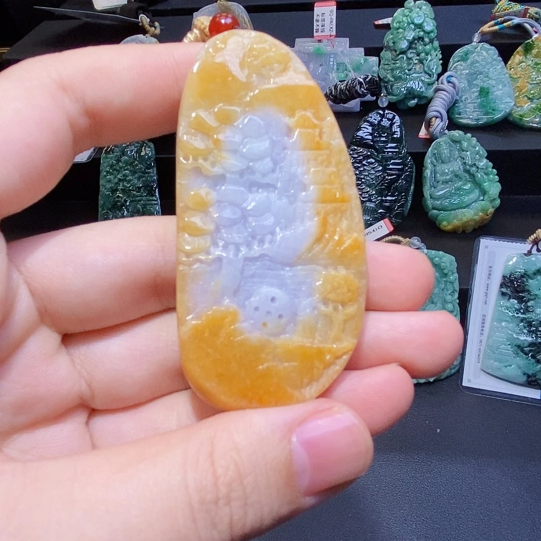 翡翠未镶嵌颈饰翡翠