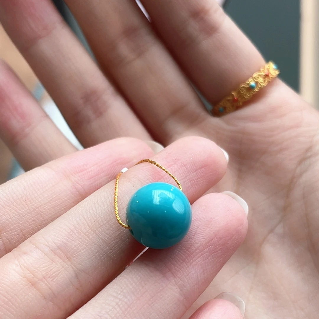 未镶嵌绿松石颈饰