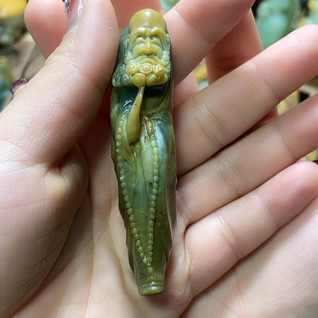 【闪购商品】岫岩河磨玉（透闪石质玉）把件未镶嵌胡***?