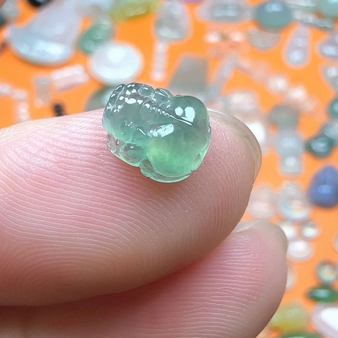 定制翡翠未镶嵌翡翠