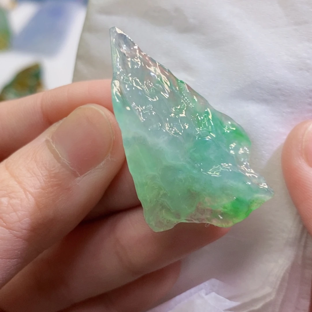 【闪购商品】翡翠吊坠(不含链)未镶嵌6346