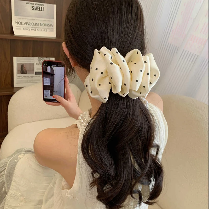 扭扭夹新款显发量褶皱云朵泡泡波点碎花甜妹氛围感香蕉发夹发饰