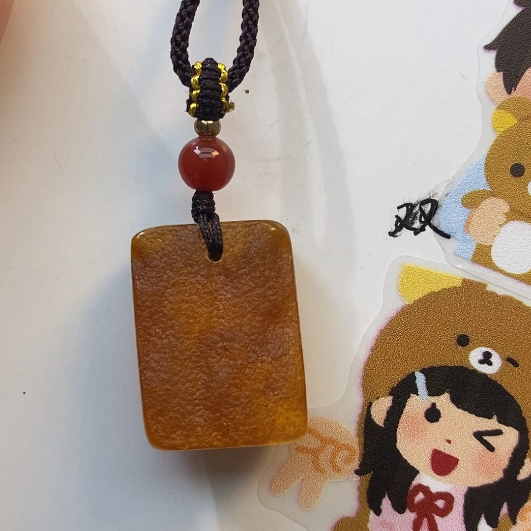 未镶嵌琥珀珠宝奇石
