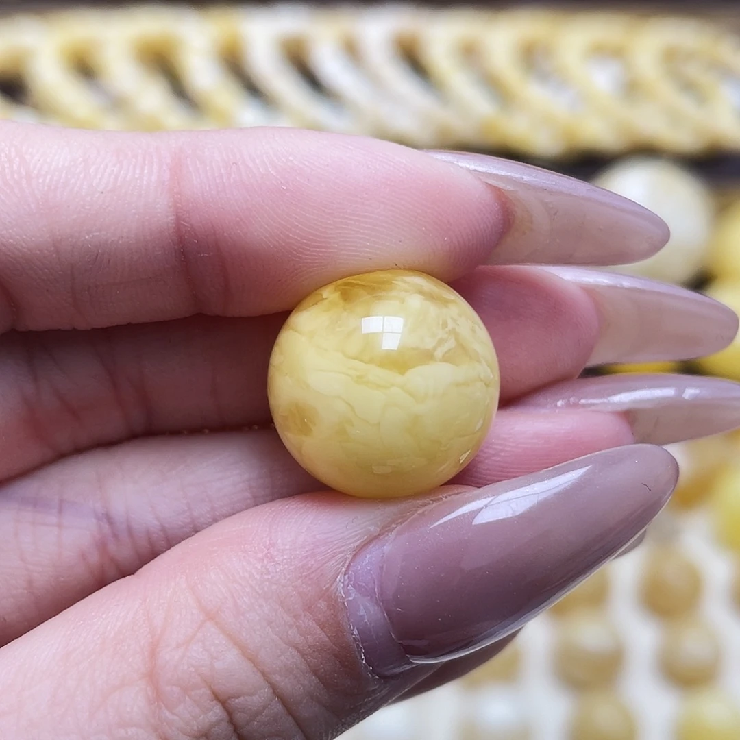 琥珀未镶嵌裸石16.8mm圆珠瑕