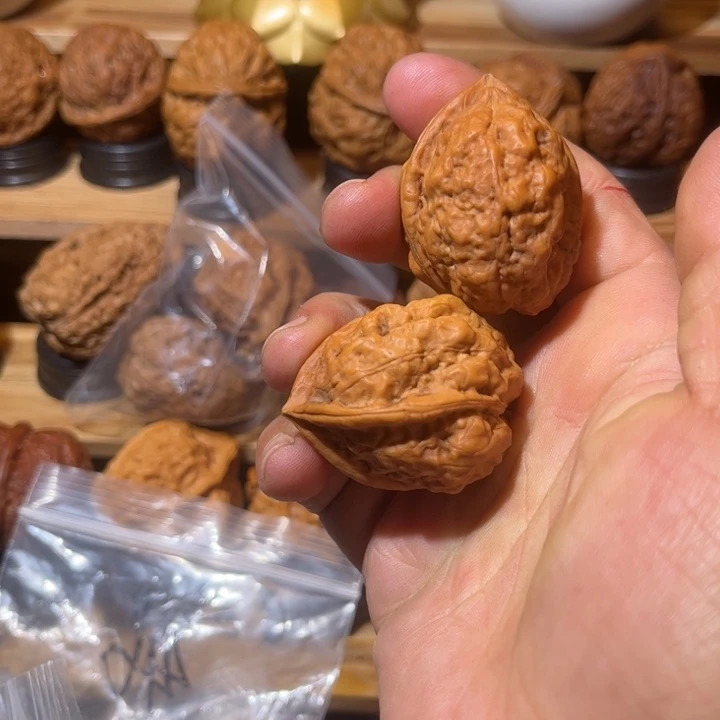 文玩核桃吊坠滇西66