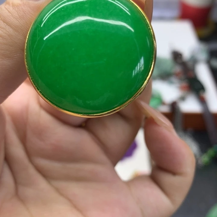 颈饰未镶嵌翡翠吊坠