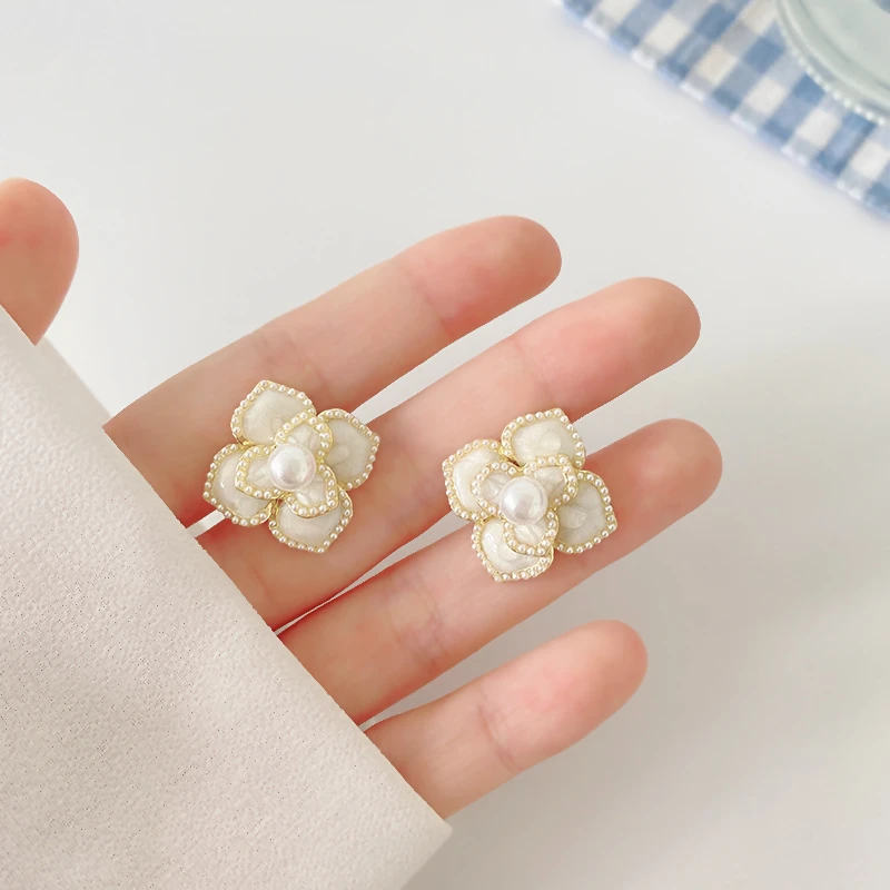 铜合金耳饰 港风山茶花小香风耳饰JE3001