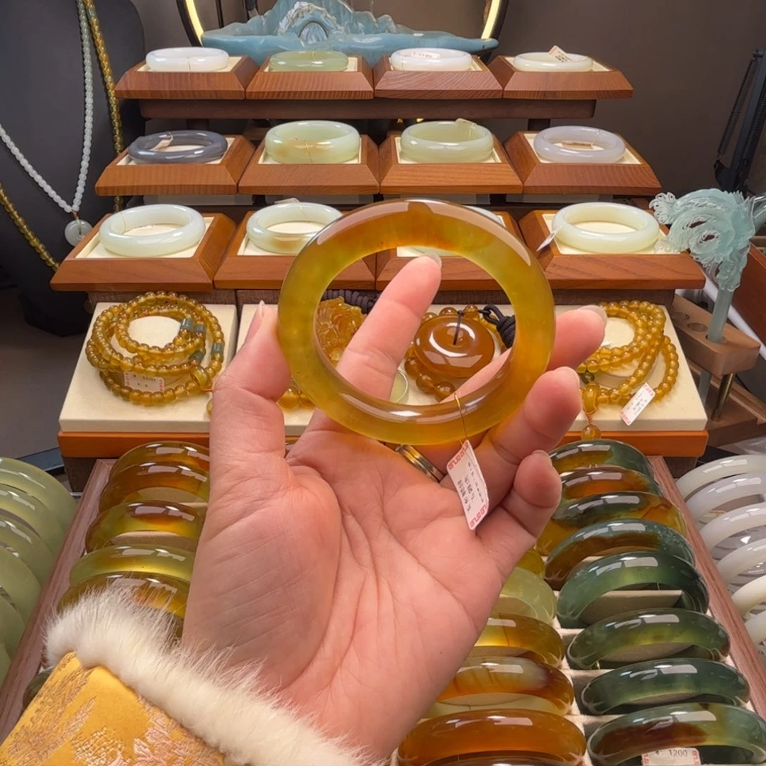 蛇纹石玉未镶嵌手镯58