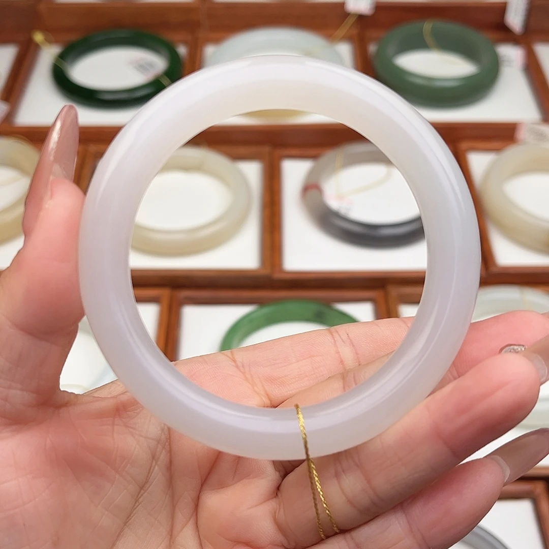 和田玉未镶嵌手镯56.6