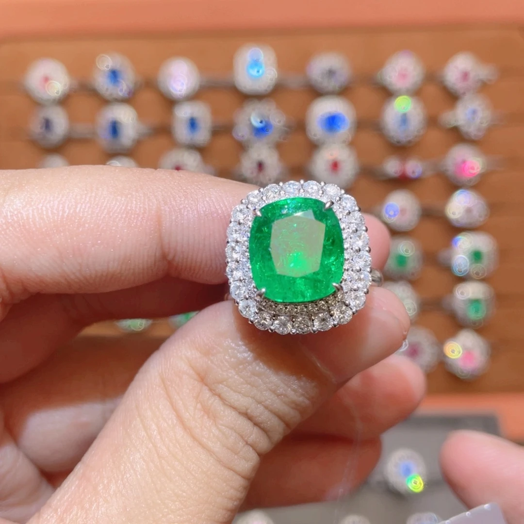 祖母绿戒指18K金镶嵌5.2ct 两用