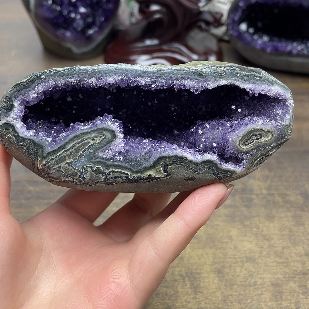 紫晶未镶嵌大型摆件（非配饰）