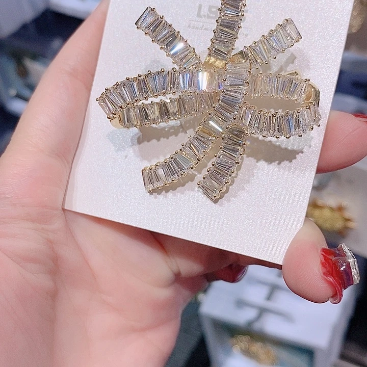 锆石铜合金蝴蝶结大号胸针