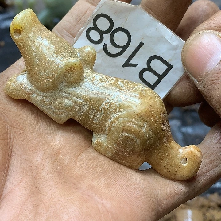 未镶嵌和田玉挂件