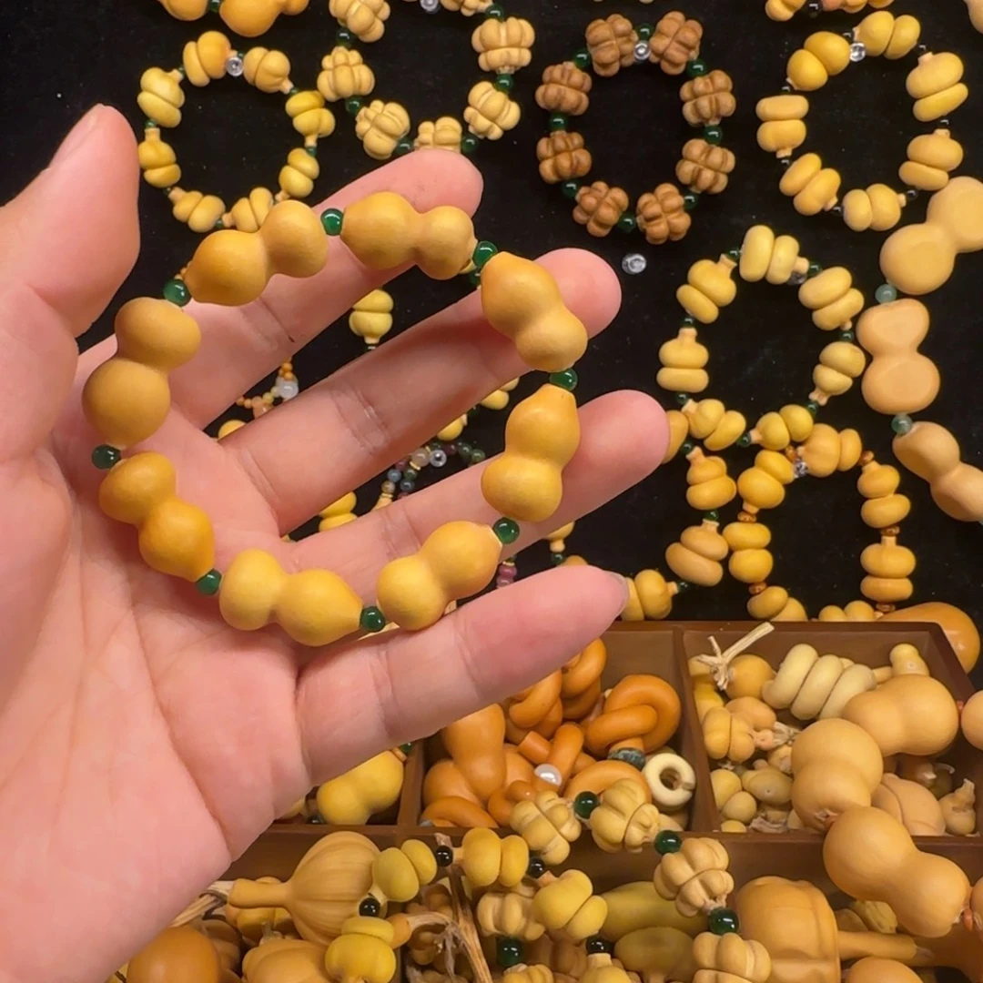 迪***澈大叶紫檀（黑酸枝木类）