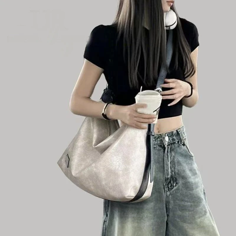 URDIW REKORS软皮斜挎包2025新款A4大容量上课通勤托特包大挎包女