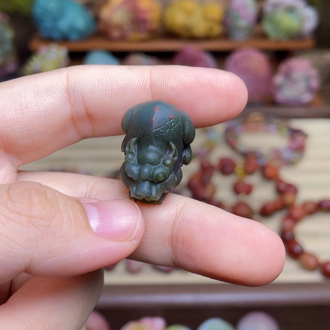 玛瑙/玉髓未镶嵌珠宝半成品盐源玛瑙绿貔貅