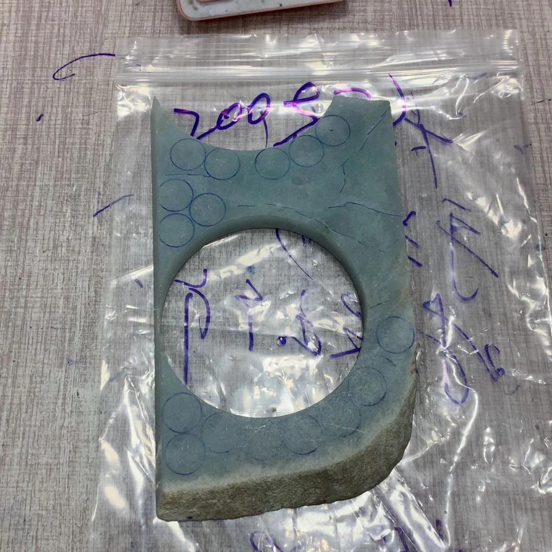 定制翡翠未镶嵌朝*毛料不包工不包抛