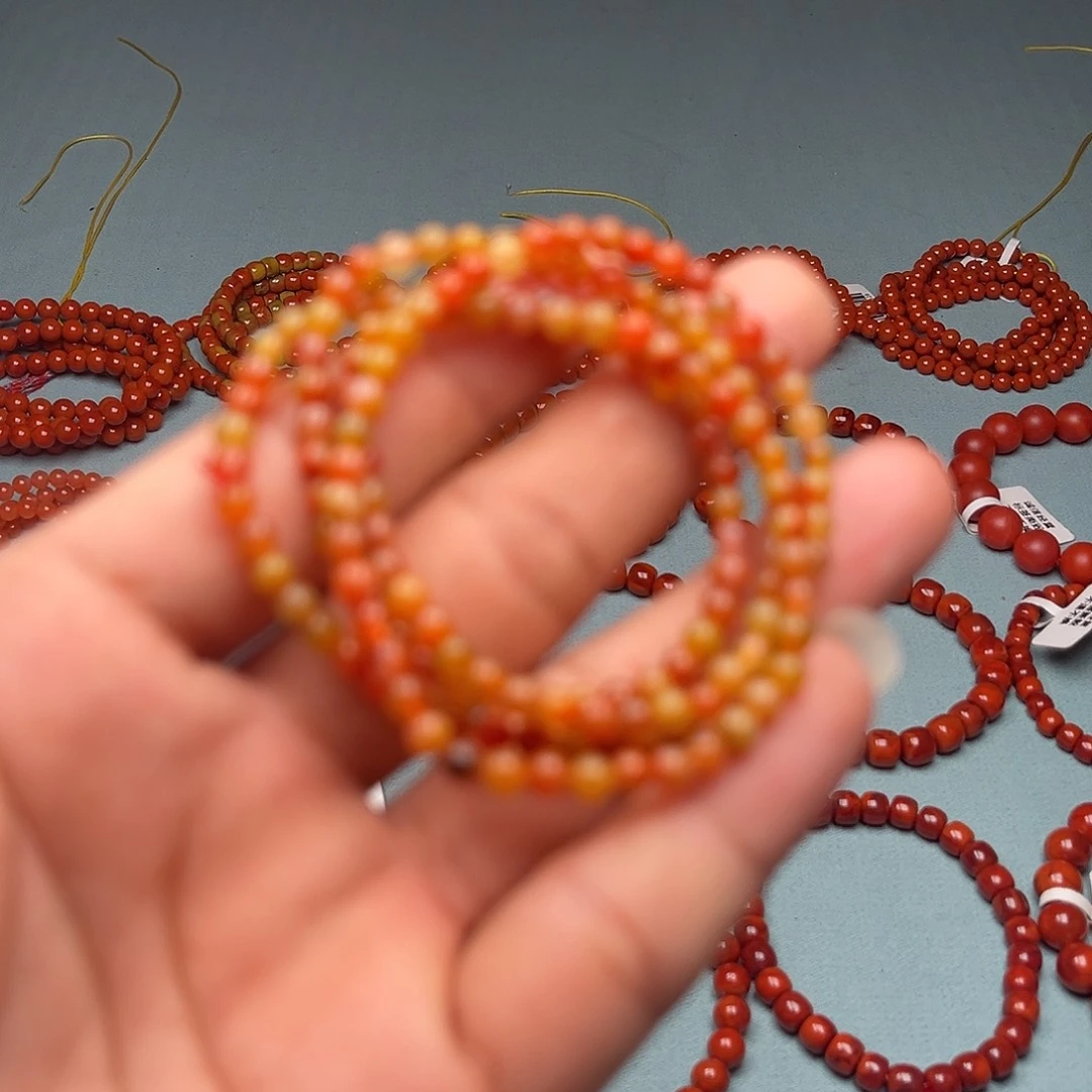 南红玛瑙未镶嵌手链鸡油黄卡4 +