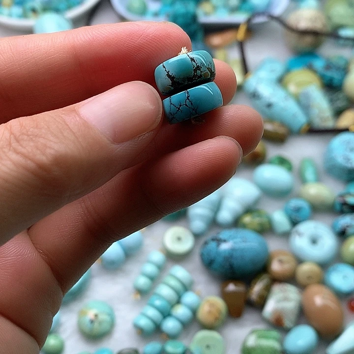 未镶嵌绿松石珠宝奇石